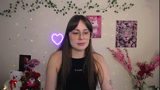 Snapshot of Amanda_Bright_ chatting on 05.30.26 Amanda Bright online show from 05.30.26