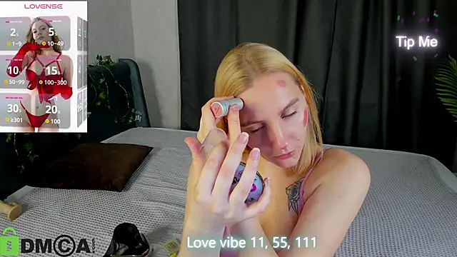 Anna Chelsea online show from 11.10.25