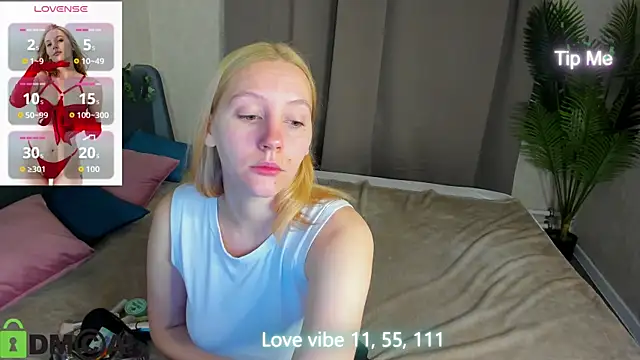 Anna Chelsea online show from 12.18.25