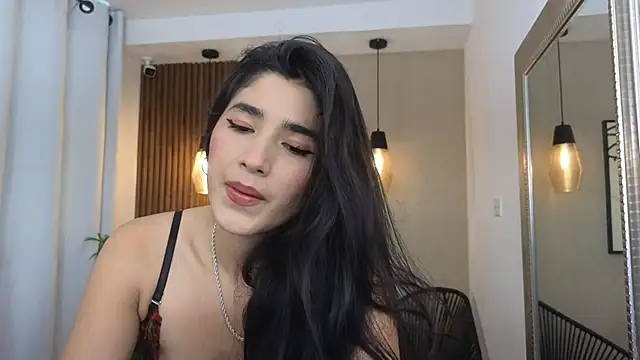 Lia Mar  online show from 11.12.25