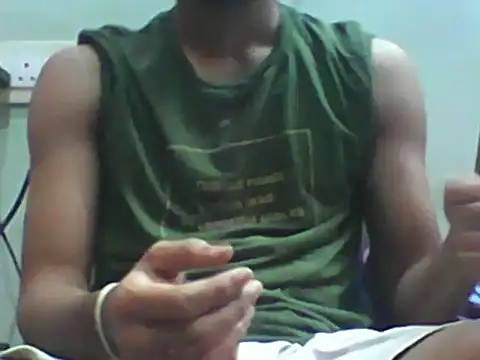 Snapshot of sunny26814 chatting on 12.15.25 sunny26814 online show from 12.15.25