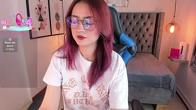 Lily Fleming online show from 09.15.25