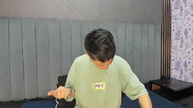  Hannah Hot online show from 12.21.25