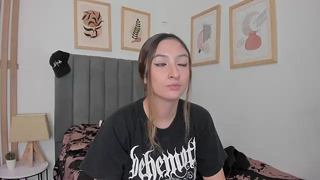 Alice Dickinssonn online show from 01.14.26