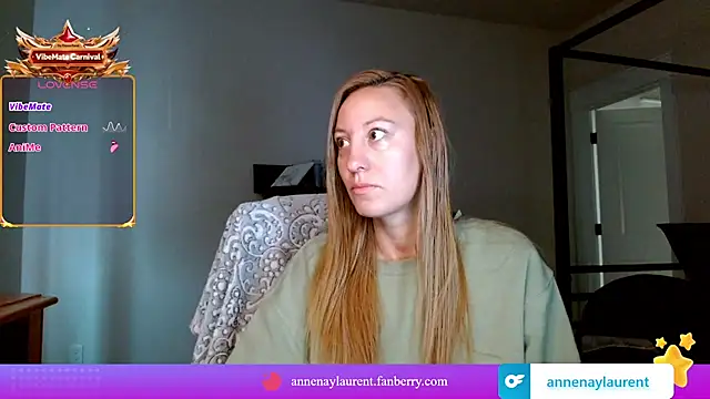 Snapshot of AnneNay chatting on 08.01.26 AnneNay online show from 08.01.26