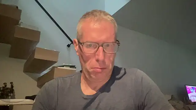 Snapshot of choupipat1 chatting on 09.21.25 choupipat1 online show from 09.21.25