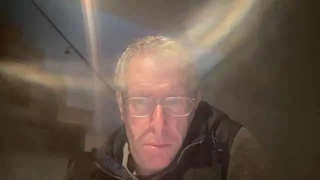 Snapshot of choupipat1 chatting on 11.09.25 choupipat1 online show from 11.09.25