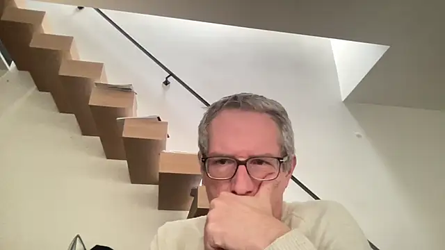 Snapshot of choupipat1 chatting on 02.18.26 choupipat1 online show from 02.18.26