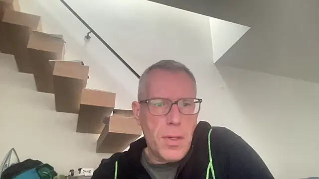 Snapshot of choupipat1 chatting on 02.25.26 choupipat1 online show from 02.25.26