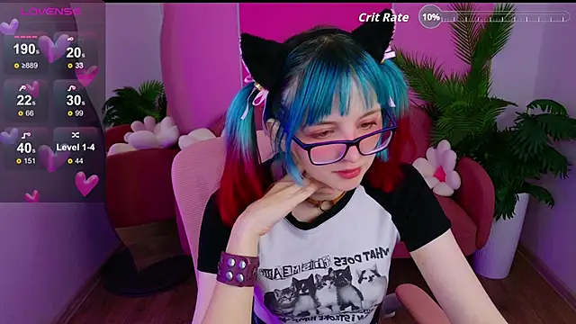 Snapshot of CoralineYoung chatting on 10.17.25 CoralineYoung online show from 10.17.25