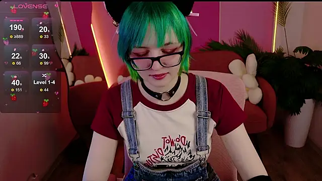 CoralineYoung online show from 02.12.26