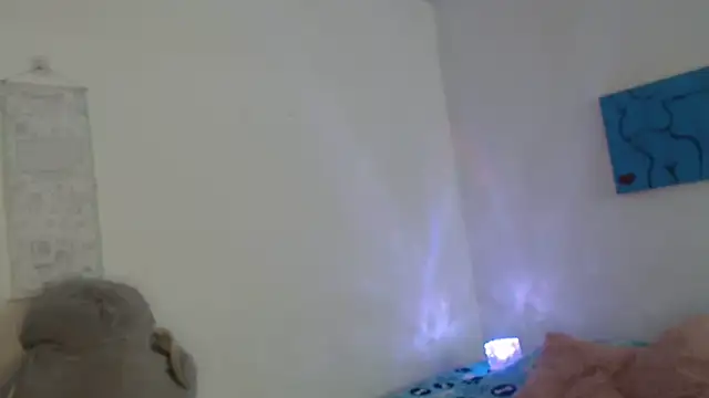 Snapshot of Victoria_new chatting on 10.04.25 Victoria new online show from 10.04.25
