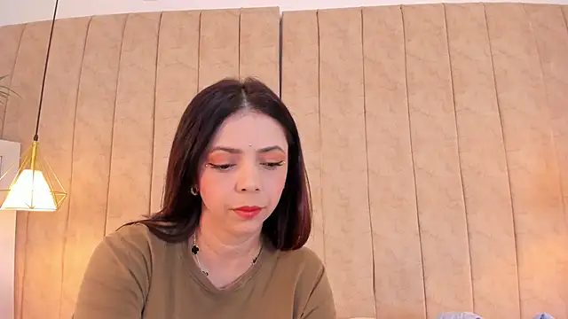 Snapshot of Anantaa_ chatting on 10.10.25 Anantaa online show from 10.10.25