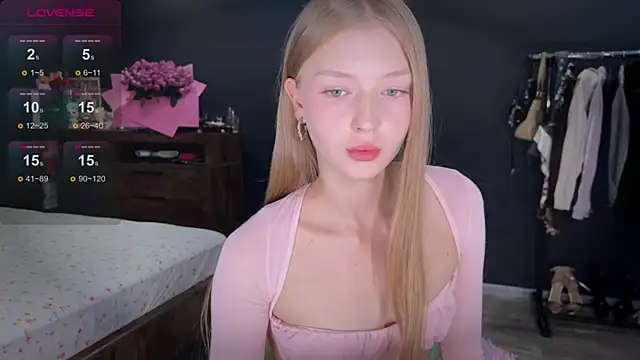 holylisssa online show from 10.05.25