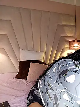 KITY HILL online show from 04.09.26