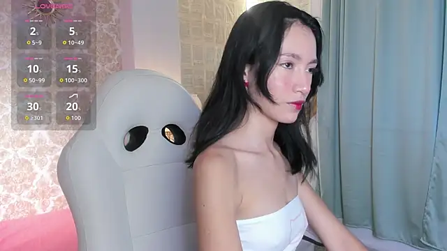 LilyThea online show from 09.17.25