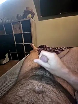 Snapshot of aries41s chatting on 12.15.25 aries41s online show from 12.15.25