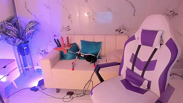 Snapshot of scarlett_enjoy1 chatting on 09.15.25 scarlett enjoy1 online show from 09.15.25