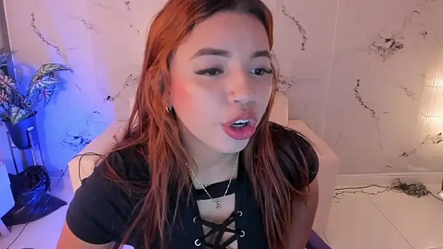 Snapshot of scarlett_enjoy1 chatting on 09.28.25 scarlett enjoy1 online show from 09.28.25