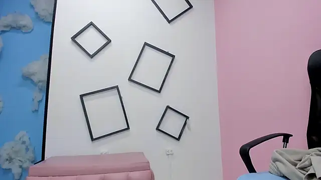 paula miler1 online show from 10.02.25