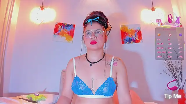 Karlaliones69 online show from 09.30.25