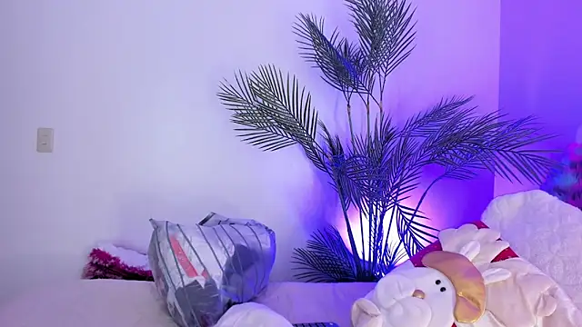 Hadid Jimenez  online show from 11.12.25