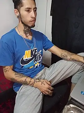Snapshot of Tattoboy19cm chatting on 05.17.26 Tattoboy19cm online show from 05.17.26