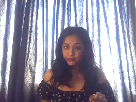 cute indianxo online show from 10.25.25