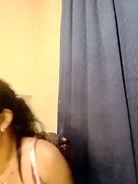 Snapshot of cute_indianxo chatting on 04.22.26 cute indianxo online show from 04.22.26