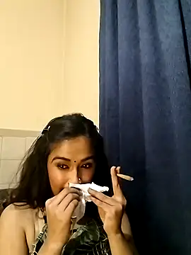 Snapshot of cute_indianxo chatting on 04.28.26 cute indianxo online show from 04.28.26