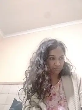 Snapshot of cute_indianxo chatting on 06.24.26 cute indianxo online show from 06.24.26
