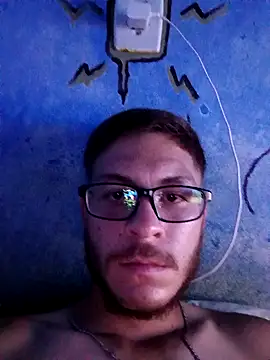 Snapshot of Davidg244 chatting on 09.25.25 Davidg244 online show from 09.25.25