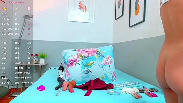 cutepetitee online show from 09.27.25