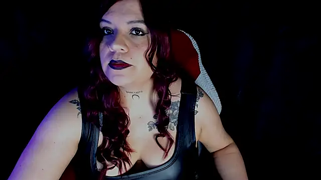 Snapshot of Moon_Dark520 chatting on 10.30.25 Moon Dark520 online show from 10.30.25