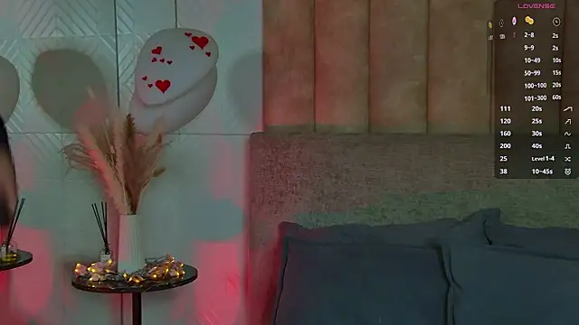 Snapshot of LollaSpencer chatting on 02.18.26 LollaSpencer online show from 02.18.26