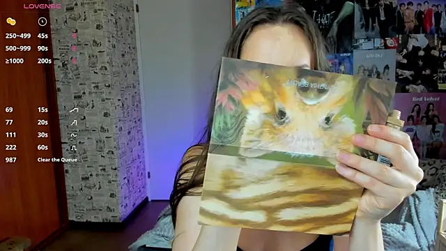 LucyRose3 online show from 09.19.25