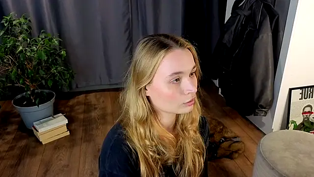 lisa schiele online show from 11.10.25