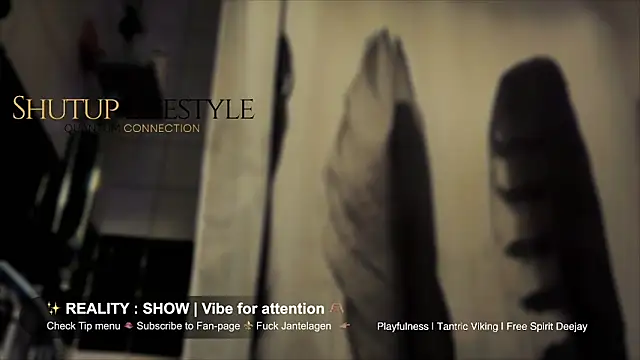 SwingWingWomanSweden online show from 12.17.25