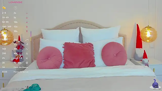 ElzaJons online show from 12.14.25