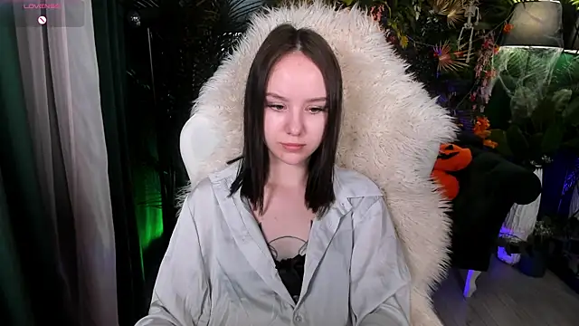 MarySparkle online show from 10.27.25