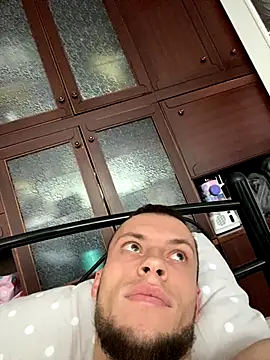 Snapshot of PUER4IK chatting on 10.08.25 PUER4IK online show from 10.08.25