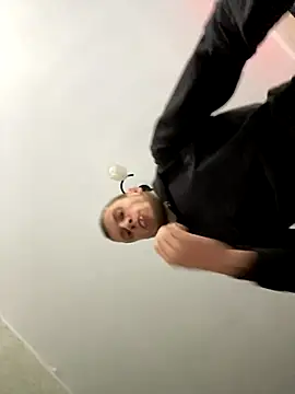 Snapshot of PUER4IK chatting on 10.17.25 PUER4IK online show from 10.17.25