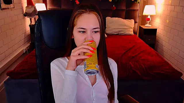 Snapshot of UliaNeer chatting on 01.16.26 UliaNeer online show from 01.16.26