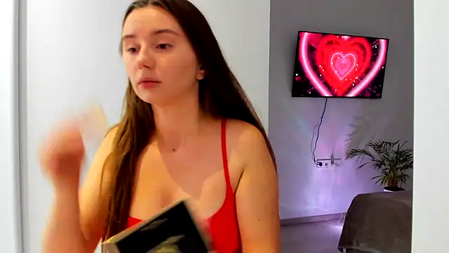 BeatriceAddams online show from 09.11.25