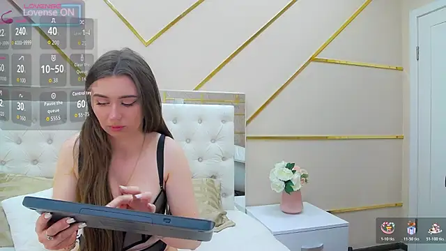 BeatriceAddams online show from 05.12.26