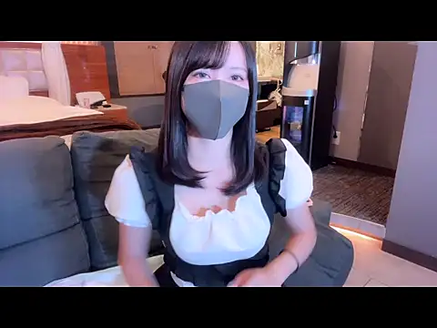 moemilk online show from 10.03.25