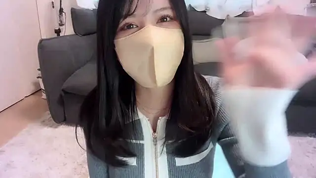 moemilk online show from 03.11.26