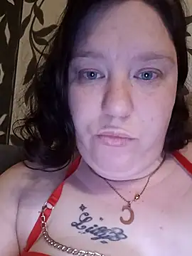 Feuchtekitty92xh online show from 12.04.25