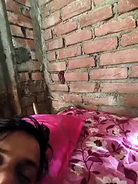 Snapshot of 20000A chatting on 09.12.25 20000A online show from 09.12.25