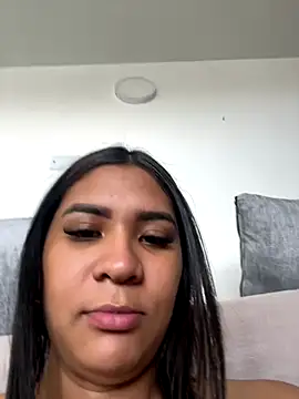 Penelophe01 online show from 10.23.25